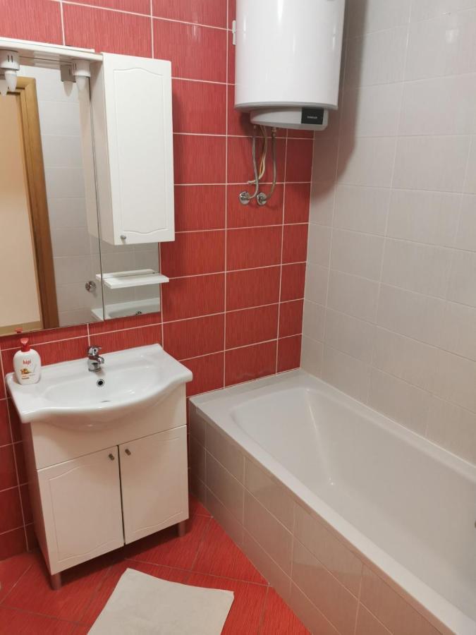 Apartman Bella Appartamento Doboj Esterno foto